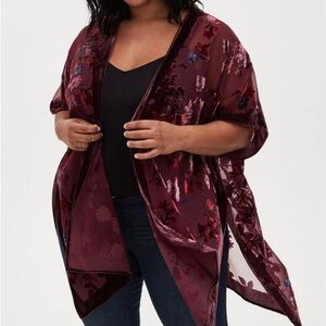 Torrid Burnout Velvet Floral Kimono Asymmetrical Hem Size 2